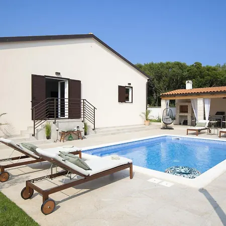 Ridollin By Interhome * Pula